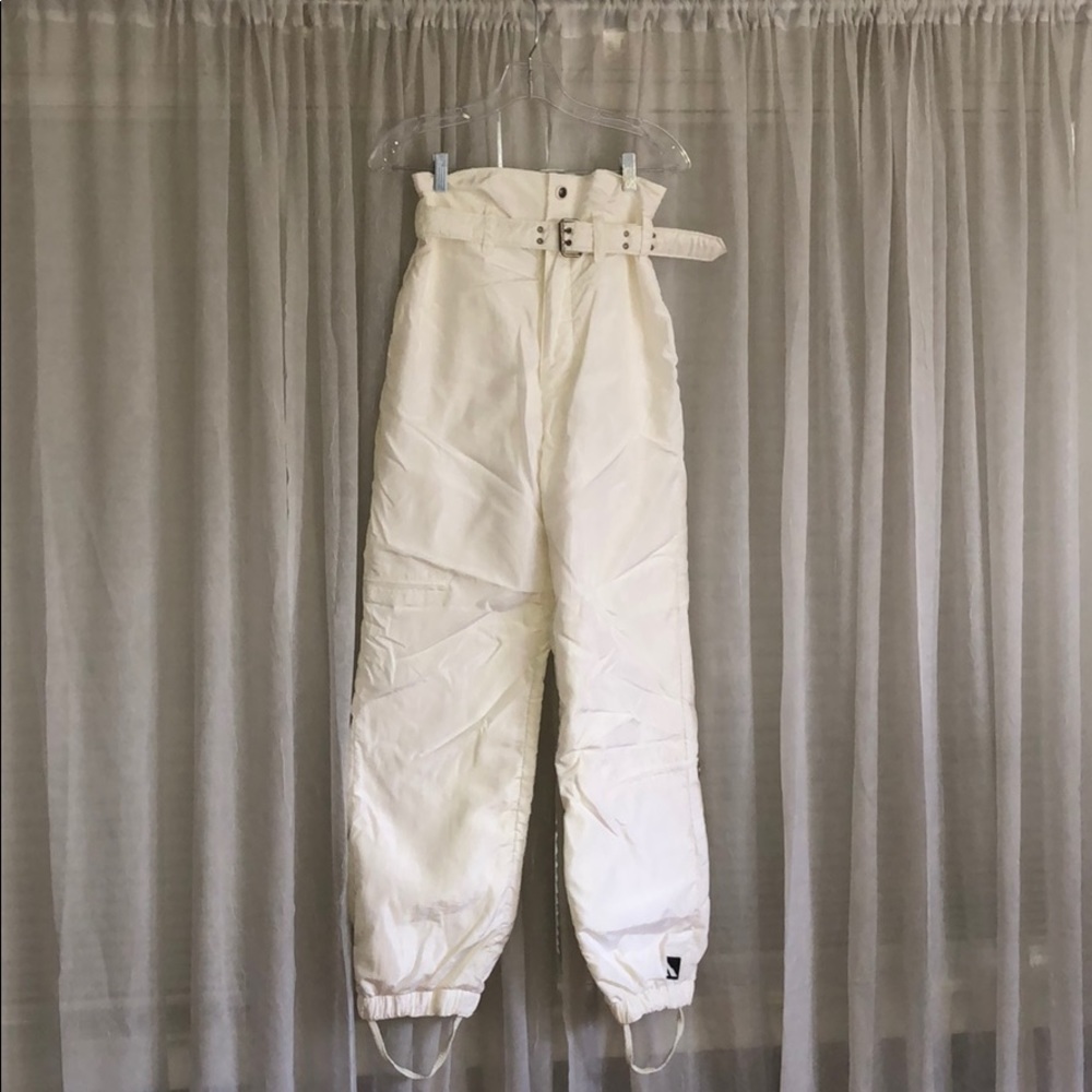 White high wastes ski pants